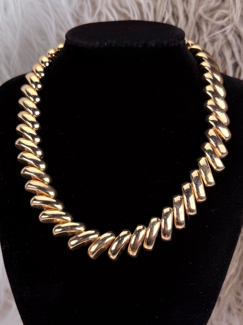 Goldtone Graduated Sculptural Collar Necklace Modernist Statement Jewelry